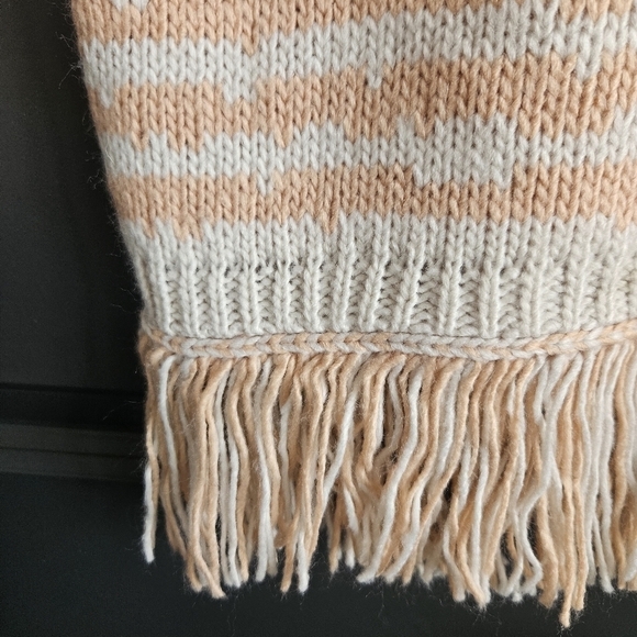 Women's Drop Shoulder Fringe Detail Striped Sweater Sz XXL. NWT - Picture 7 of 10